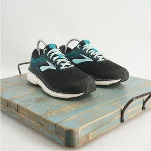 Brooks Dyad 10 women’s size 8.
